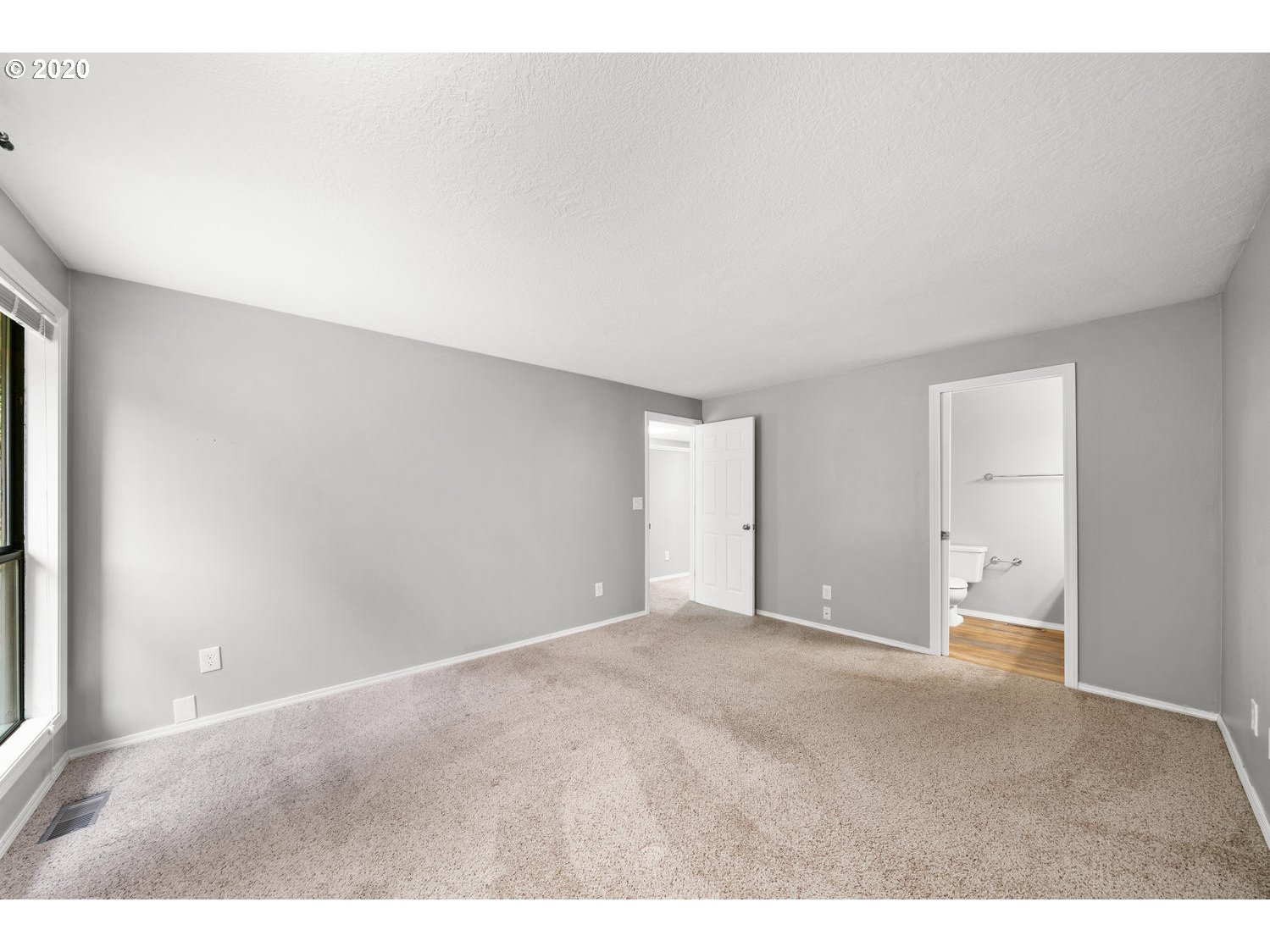 76 Kingsgate Road Lake Oswego, OR 97035 - Photo 16 of 31 Gallery Image 16