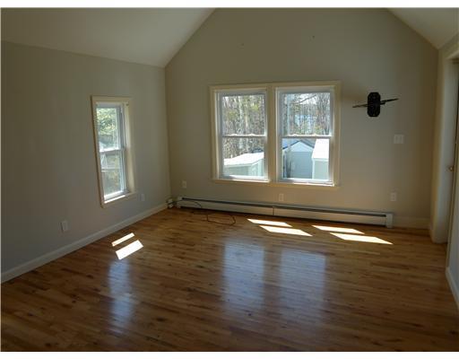 549 Ocean Point Road Boothbay, ME 04544 - Photo 8 of 14 Bedroom.