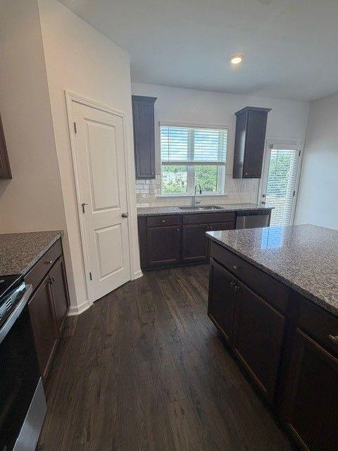 2829 Rosehall Way Lawrenceville, GA 30044 - Photo 8 of 24