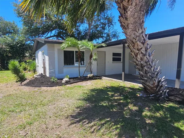 $1,850 | 4118 59th Street West, Bradenton, FL 34209