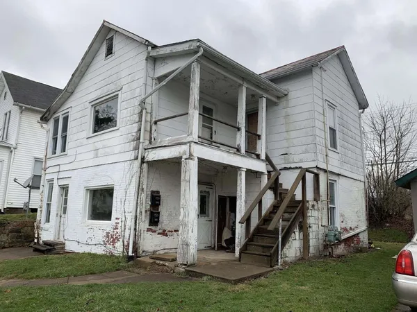 $49,900 | 256 Burley Street, Unit 1, Crooksville, OH 43731