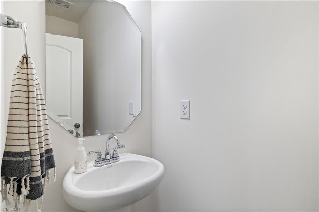 1056 North Gibson Road Mebane, NC 27302 - Photo 14 of 27 Gallery Image 14