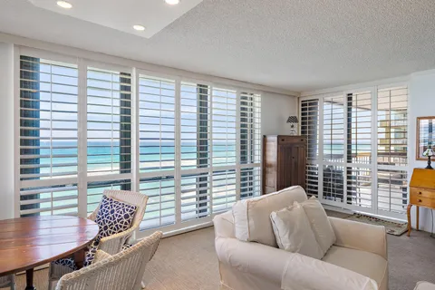 $869,000 | 5380 North Ocean Drive, Unit 6D, Singer Island, FL 33404