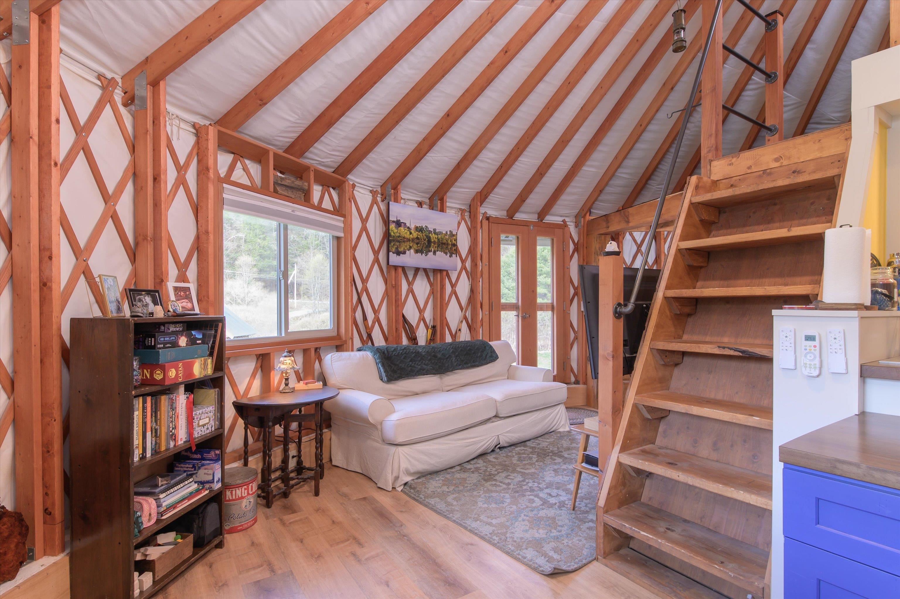 757 Weatherhead Hollow Road Guilford, VT 05301 - Photo 22 of 42