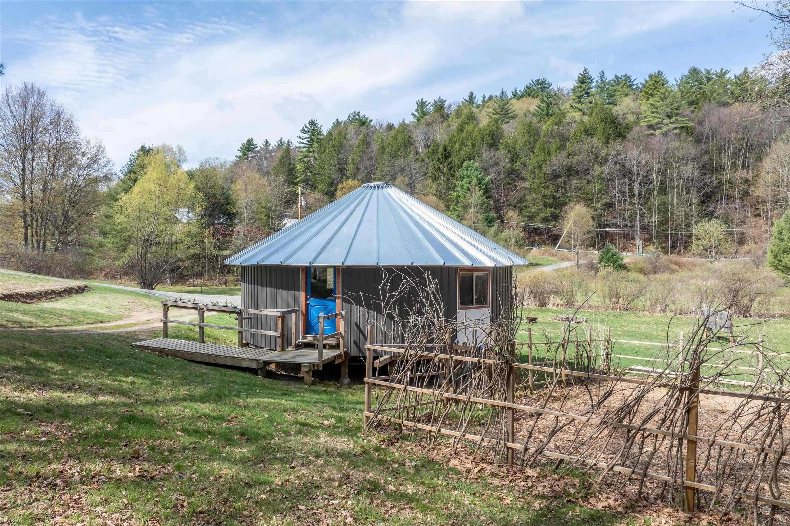 757 Weatherhead Hollow Road Guilford, VT 05301 - Photo 5 of 42
