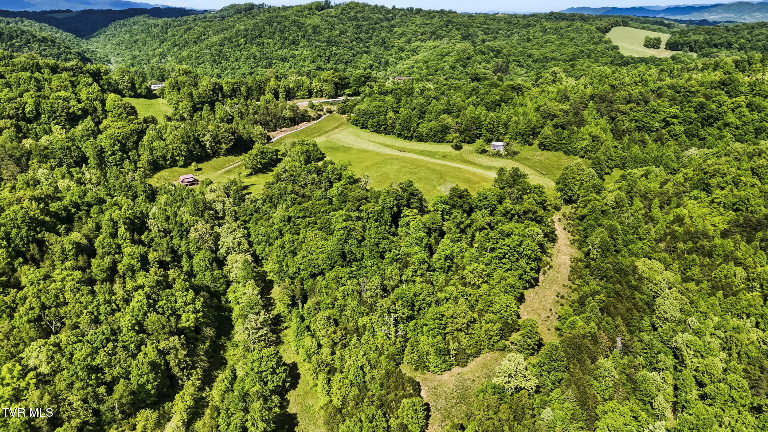3609 Cave Springs Road Tazewell, TN 37879 - Photo 27 of 33 dji_20260511164357_0470_d
