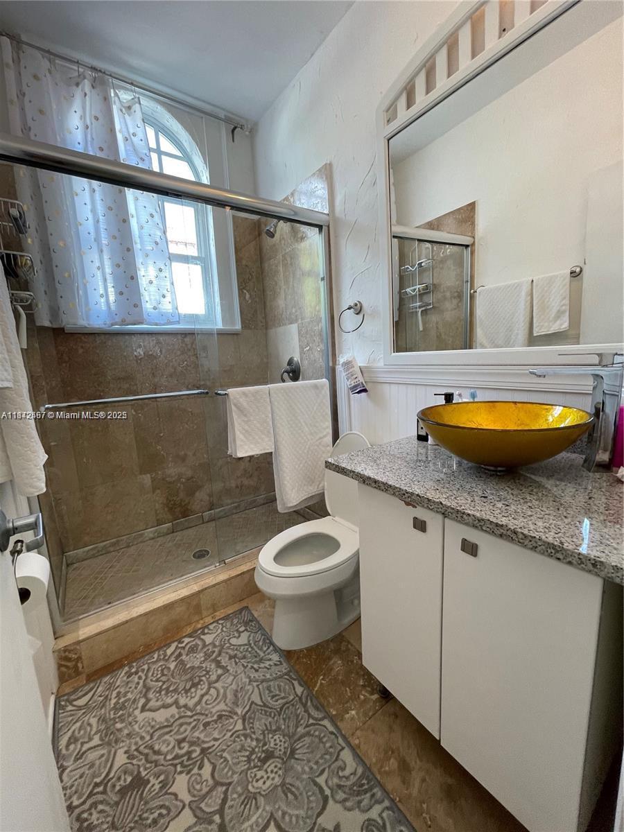 3224 Biscayne Boulevard, Unit B1 Miami, FL 33137 - Photo 16 of 24