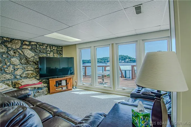 $599,900 | 29419 Towering Oaks Lane, Gravois Mills, MO 65037