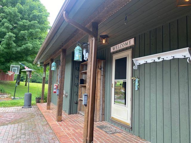 794 Highway 4 Rutland Town, VT 05701 - Photo 17 of 40