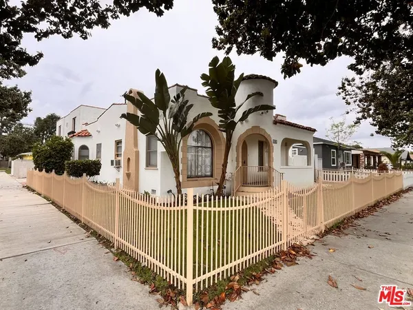 $3,595 | 496 East 52nd Street, Long Beach, CA 90805