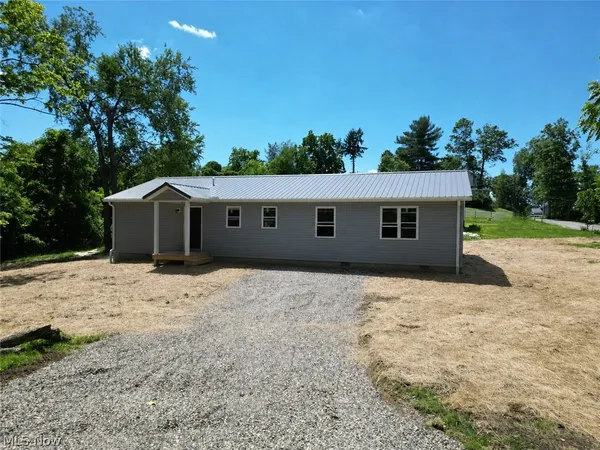 $290,000 | 42440 Green Street, Belmont, OH 43718