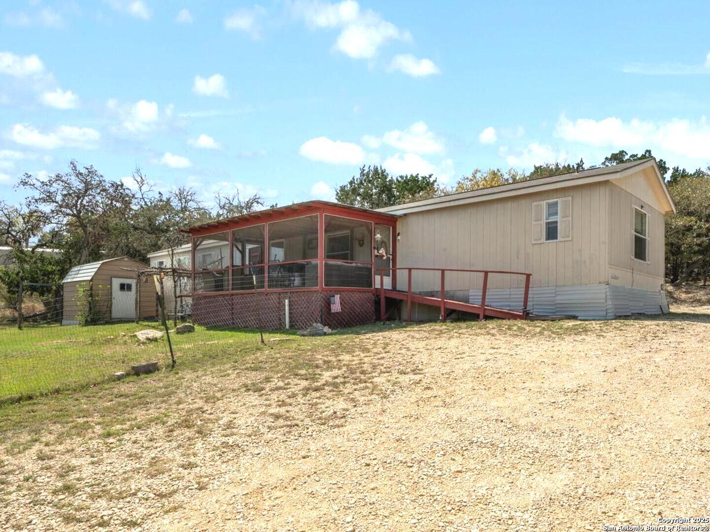 1128 Wright Drive Bandera, TX 78003 - Photo 4 of 46