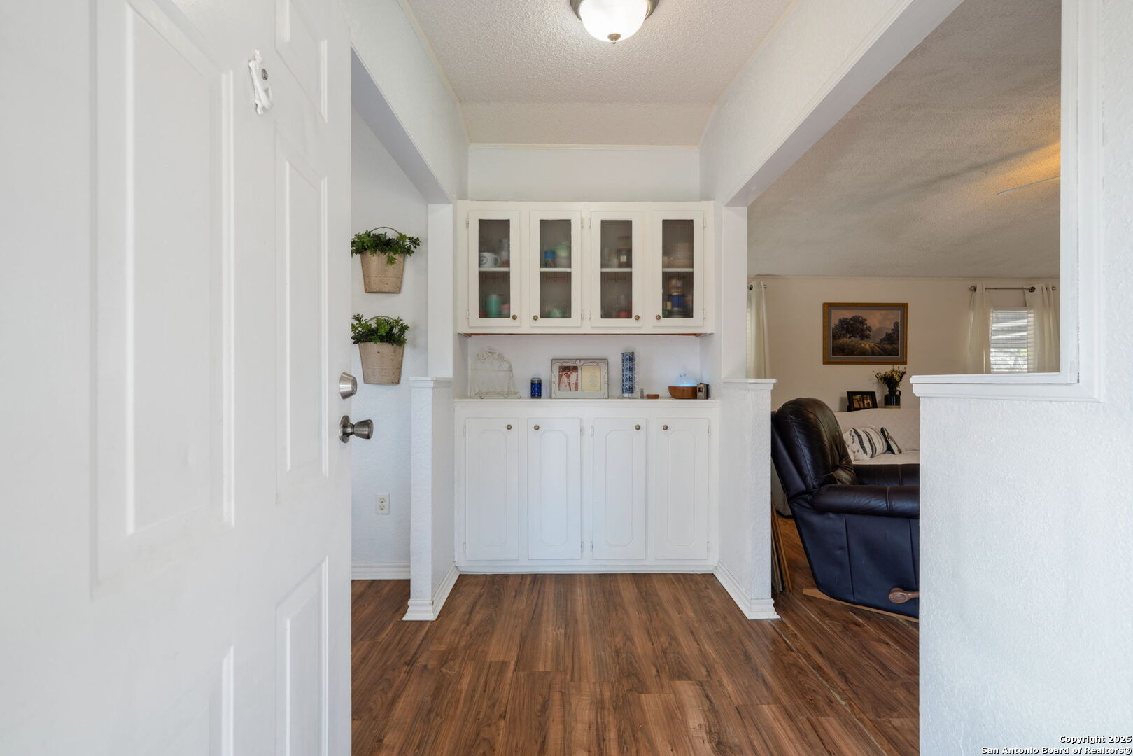 1128 Wright Drive Bandera, TX 78003 - Photo 9 of 46