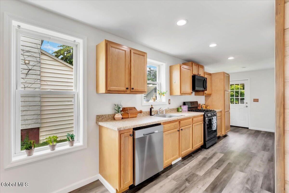56 Cohoes Road Colonie, NY 12189 - Photo 11 of 66 43-56 Cohoes Rd-42