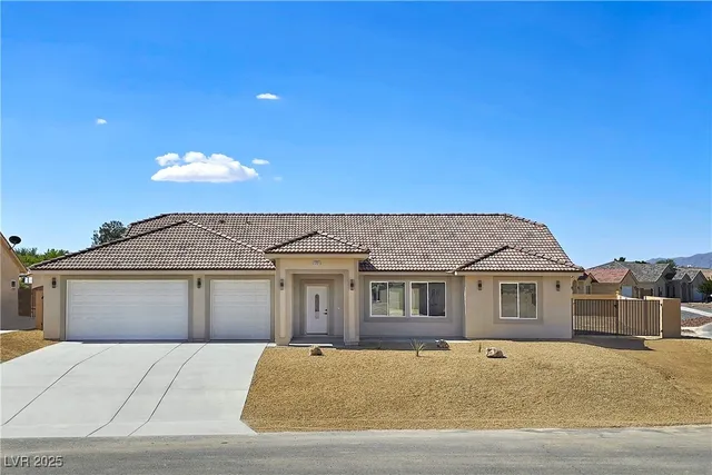 $489,900 | 6920 Longmeadow Drive, Pahrump, NV 89061
