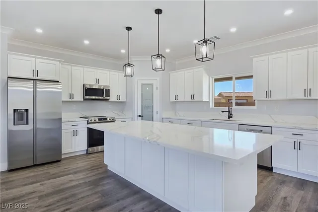 $489,900 | 6920 Longmeadow Drive, Pahrump, NV 89061