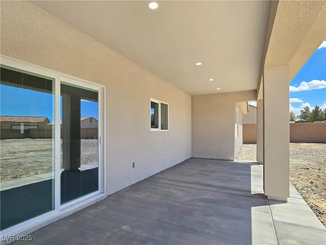 $489,900 | 6920 Longmeadow Drive, Pahrump, NV 89061