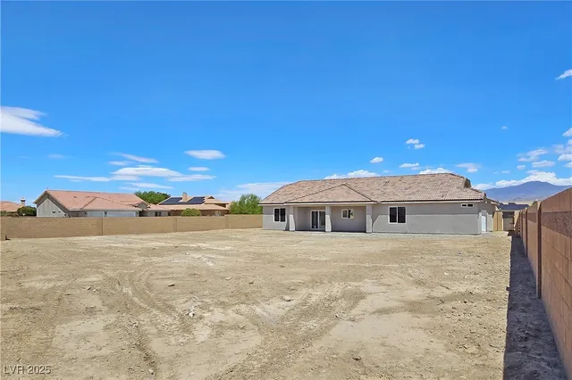 $489,900 | 6920 Longmeadow Drive, Pahrump, NV 89061