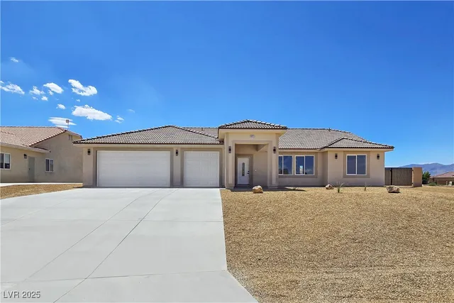 $489,900 | 6920 Longmeadow Drive, Pahrump, NV 89061
