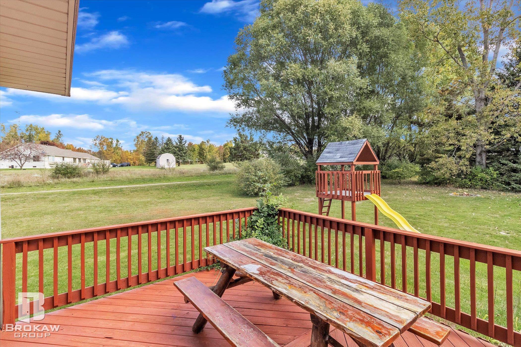 11472 Washburn Road Columbiaville, MI 48421 - Photo 48 of 54 50092534-47.JPG