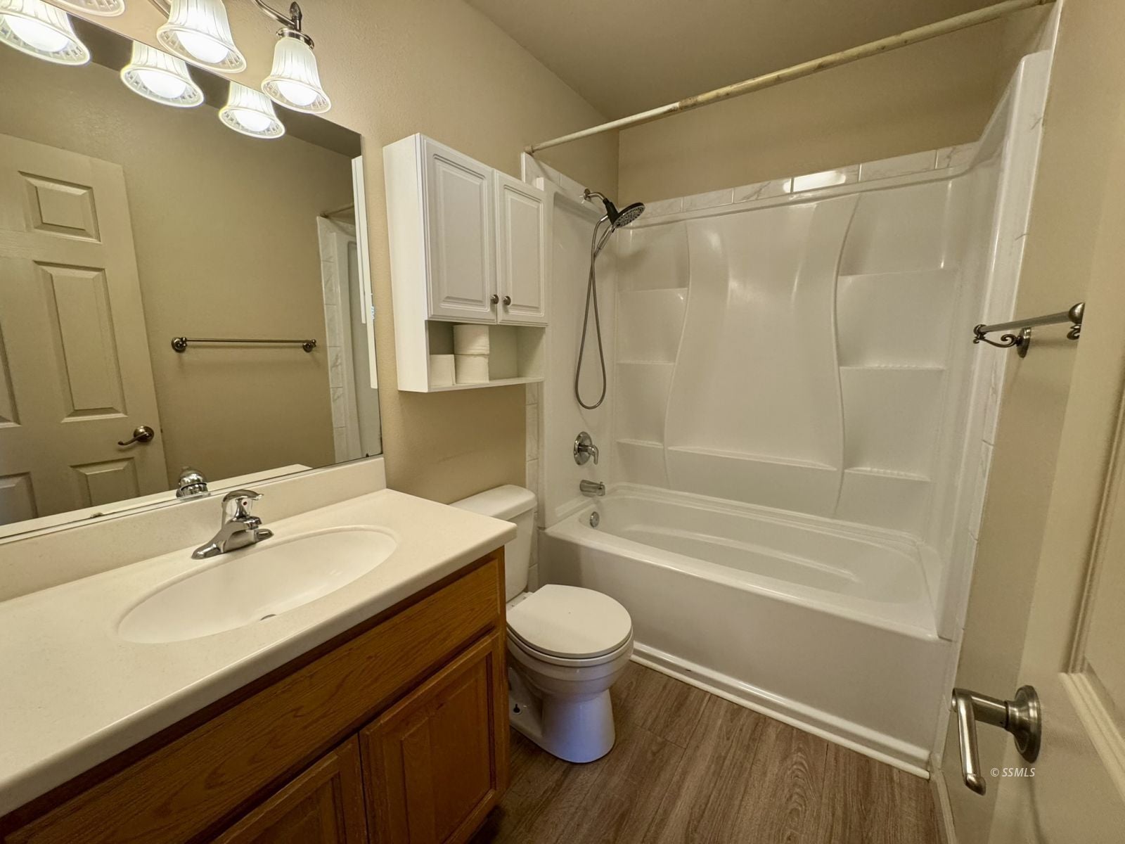 1221 Mayo Street Ridgecrest, CA 93555 - Photo 13 of 26 Gallery Image 13