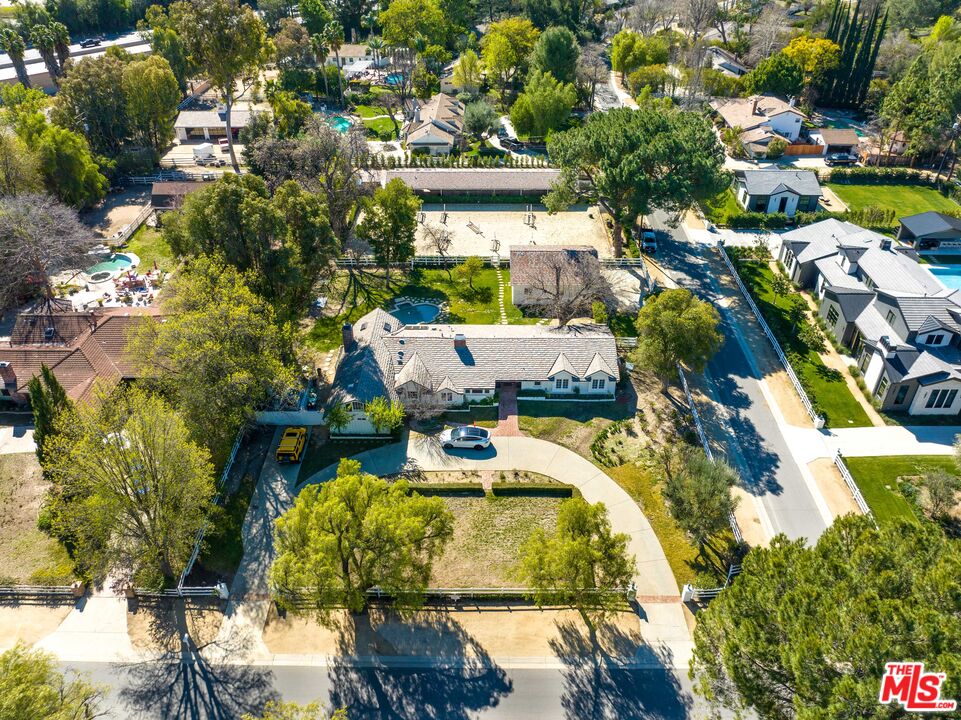 23628 Long Valley Road Hidden Hills, CA 91302 - Photo 24 of 25