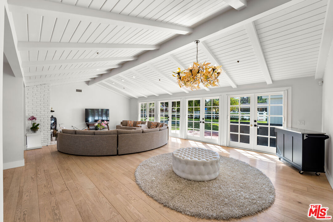 23628 Long Valley Road Hidden Hills, CA 91302 - Photo 6 of 25