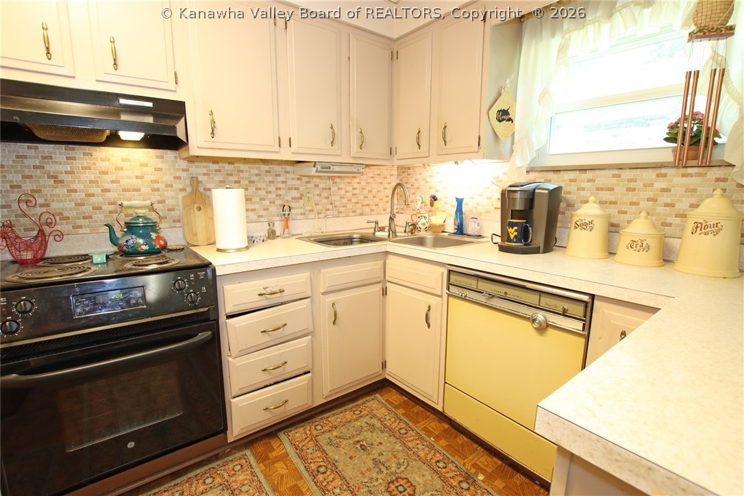818 Daverton Road Charleston, WV 25303 - Photo 20 of 50 Gallery Image 20