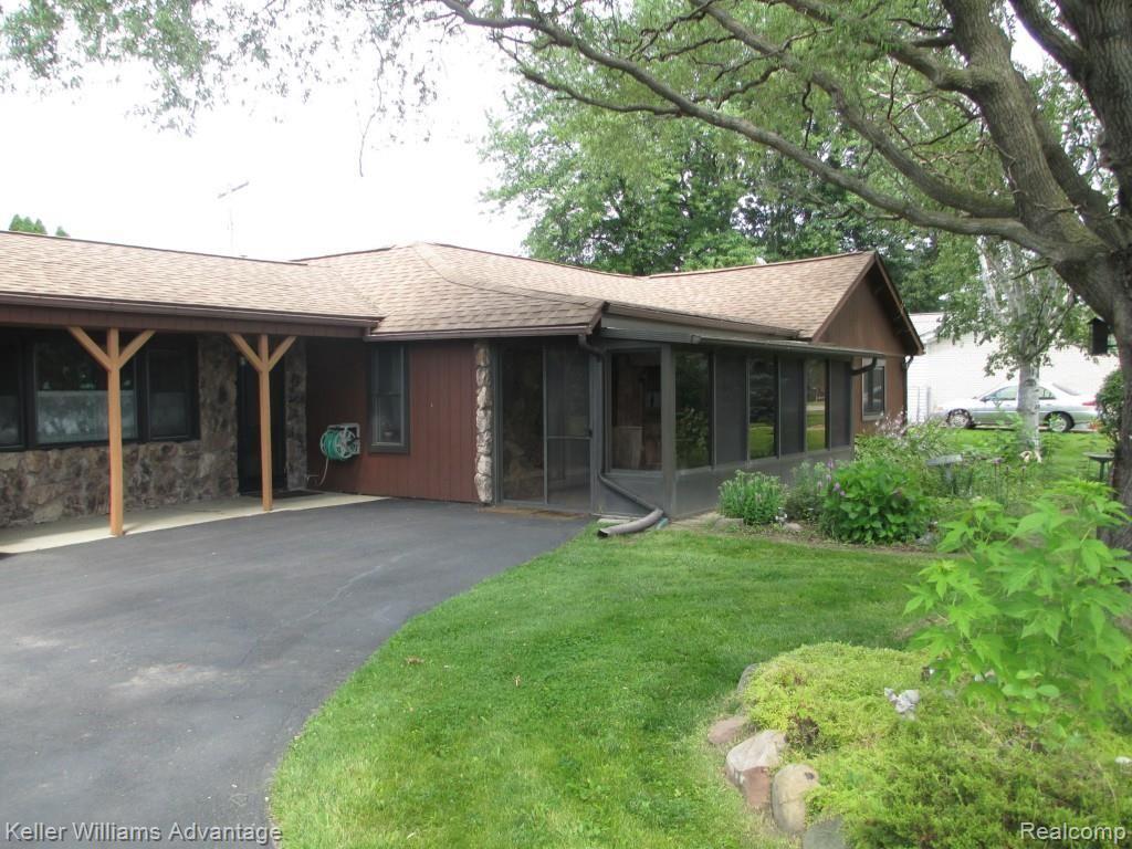 18251 Middlebelt Road Livonia, MI 48152 - Photo 3 of 36 IMG_0010.jpg