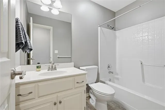 $400,000 | 12385 South Quail Ridge Drive, Olathe, KS 66061