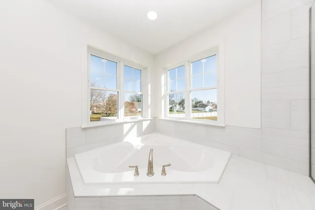 $679,900 | 312 Columbia Lane, Stevensville, MD 21666