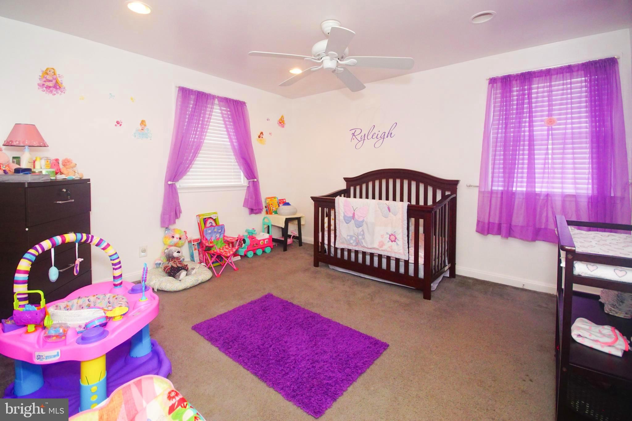 5013 Hillen Road Baltimore, MD 21239 - Photo 16 of 25 2nd bedroom upper level