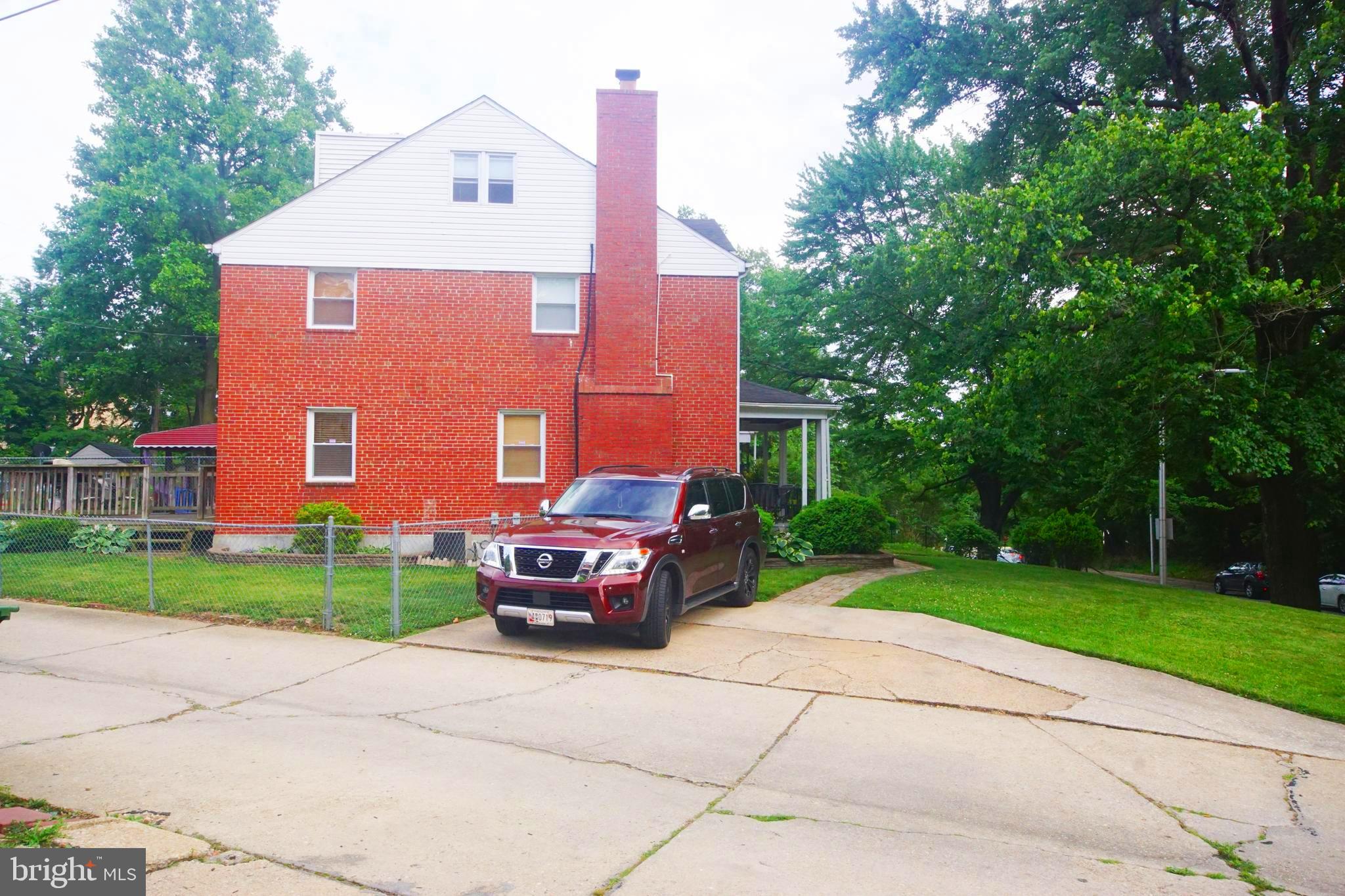 5013 Hillen Road Baltimore, MD 21239 - Photo 5 of 25 Parking pad