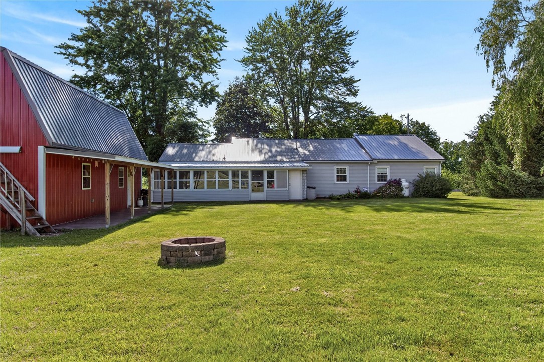 2872 State Rte 21 Palmyra, NY 14522 - Photo 6 of 50 backyard