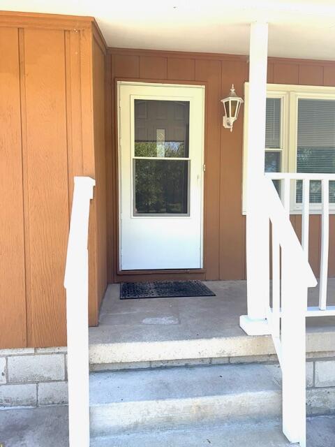 7809 Chase Street Merrillville, IN 46410 - Photo 2 of 33 a view of entryway