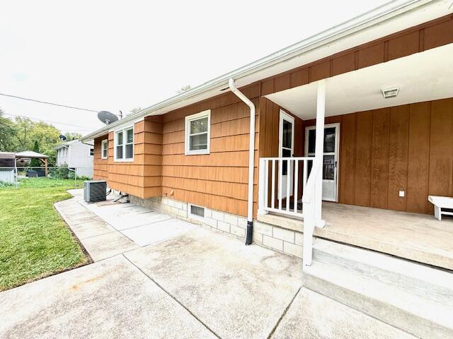 7809 Chase Street Merrillville, IN 46410 - Photo 23 of 33 a view of a house with backyard and sitting area