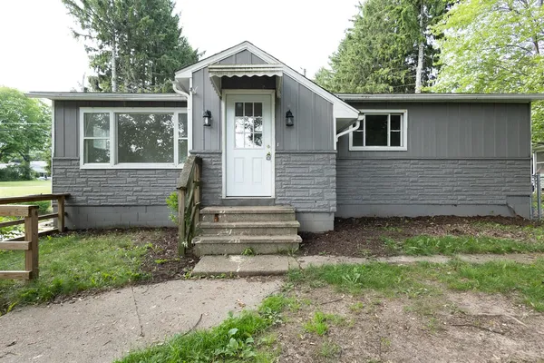 $239,000 | 9470 Peck Road, Greenville, MI 48838