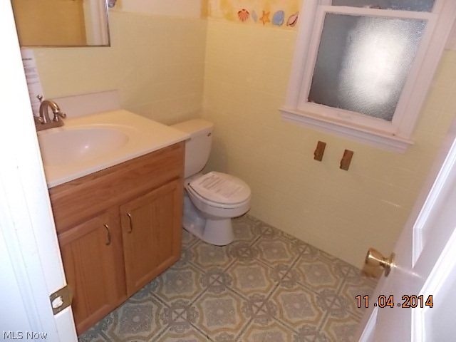 3930 Colony Road Cleveland, OH 44118 - Photo 3 of 11