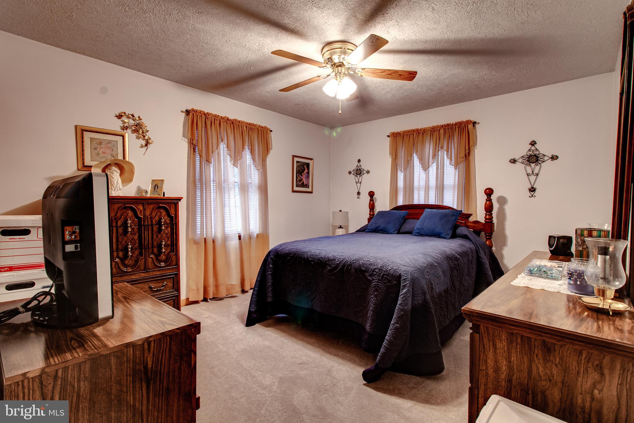 1609 Cape May Road Baltimore, MD 21221 - Photo 21 of 39 Bedroom 3