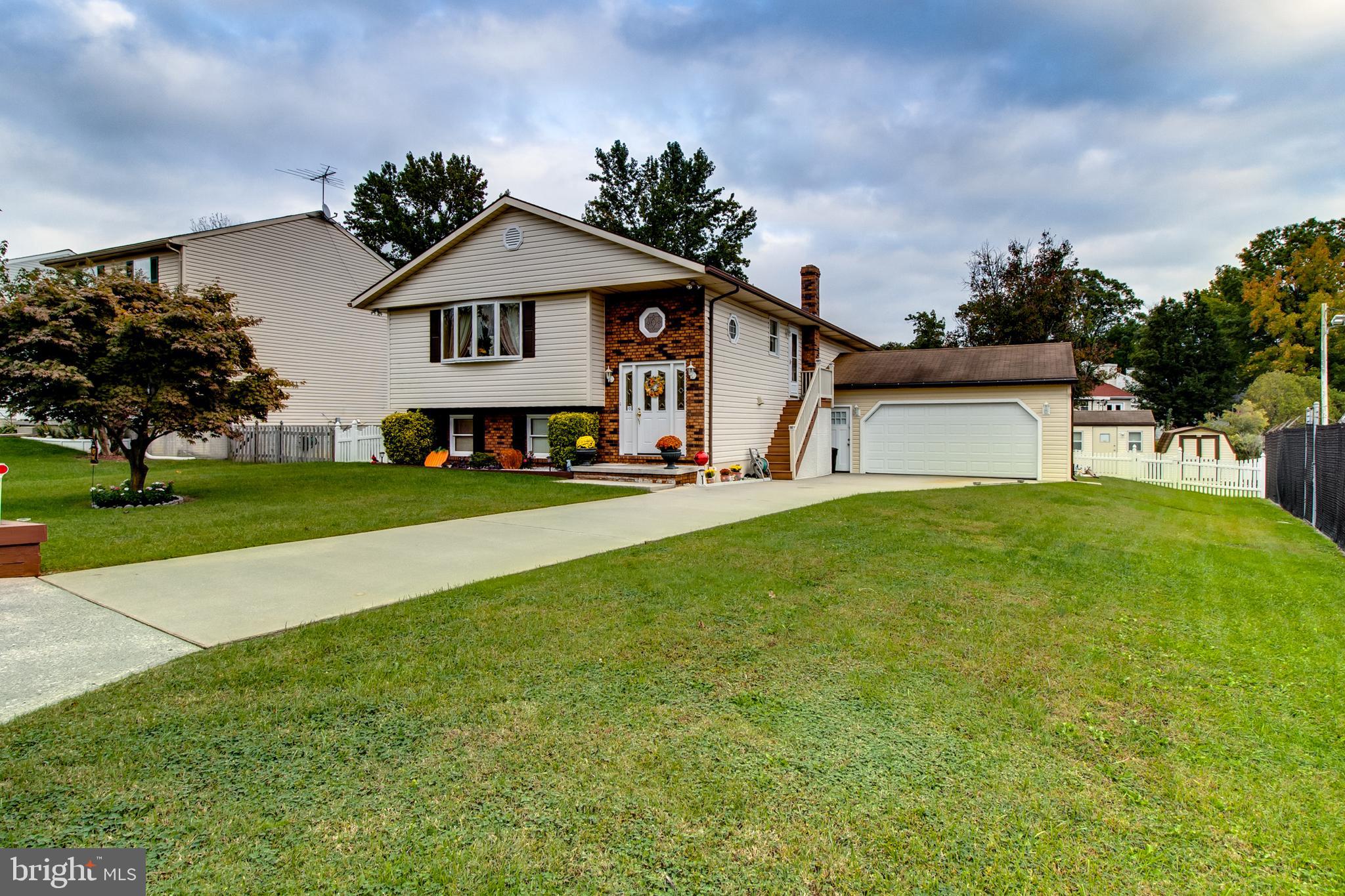 1609 Cape May Road Baltimore, MD 21221 - Photo 38 of 39 Multiple Car Parking