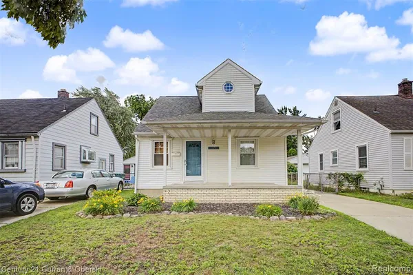 $214,900 | 24715 Oxford Street, Dearborn, MI 48124