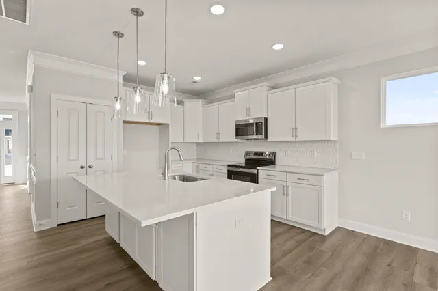 $462,500 | 1813 Betsy Ross Drive, Moore, SC 29369