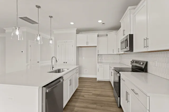 $462,500 | 1813 Betsy Ross Drive, Moore, SC 29369