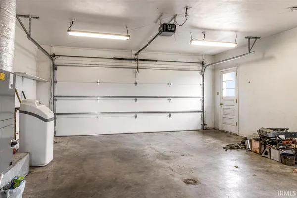 $214,900 | 16600 North Fort Wayne Avenue, Eaton, IN 47338