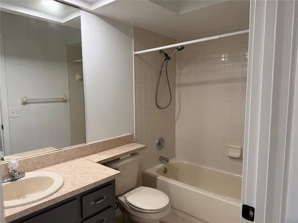 $1,975 | 4503 Hale Street, Sarasota, FL 34233
