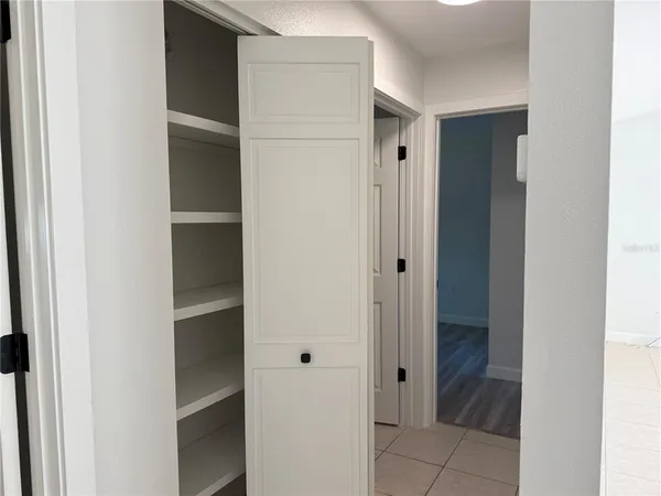 $1,975 | 4503 Hale Street, Sarasota, FL 34233