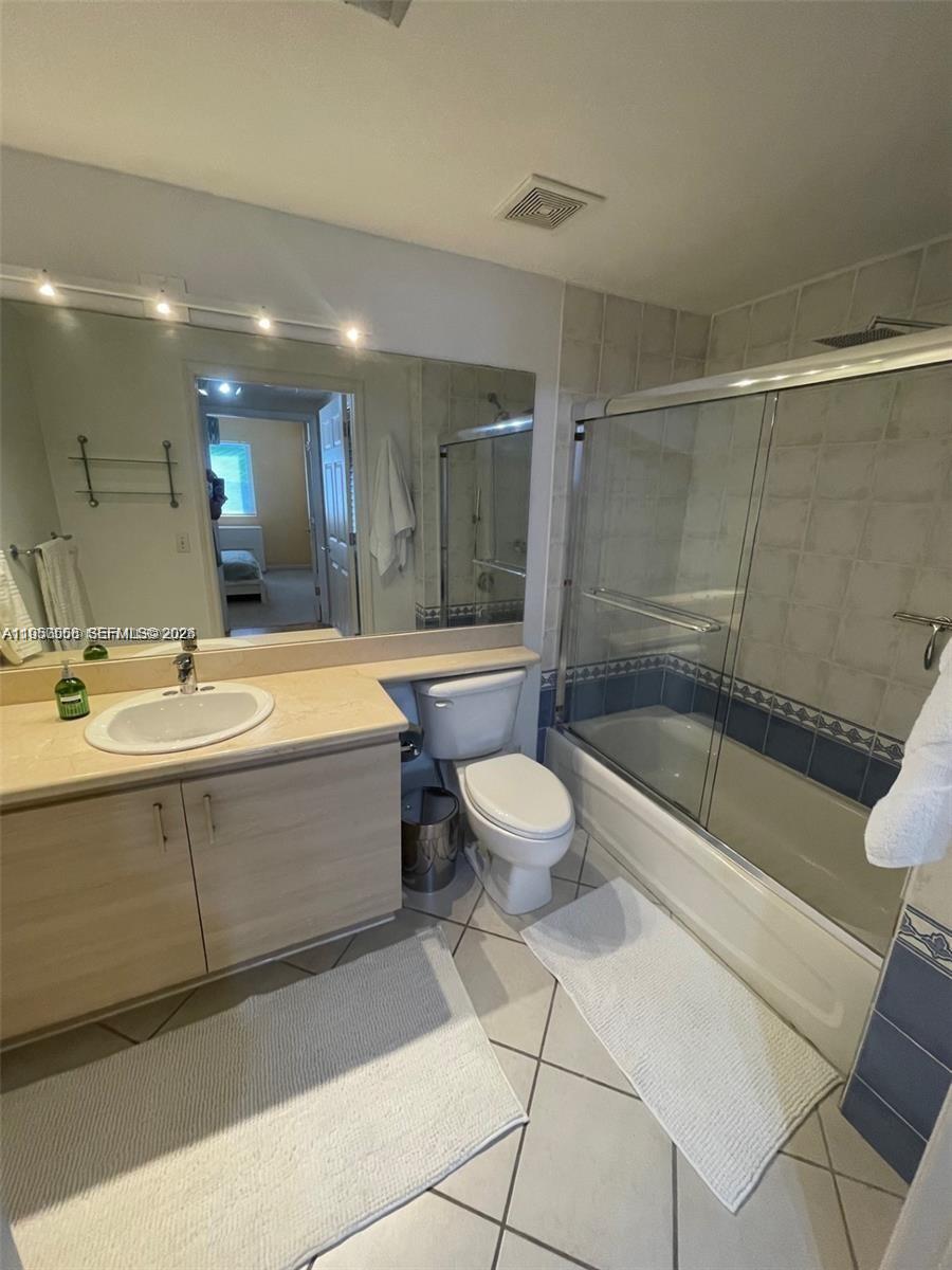 3500 Coral Way, Unit 711 Miami, FL 33145 - Photo 2 of 9