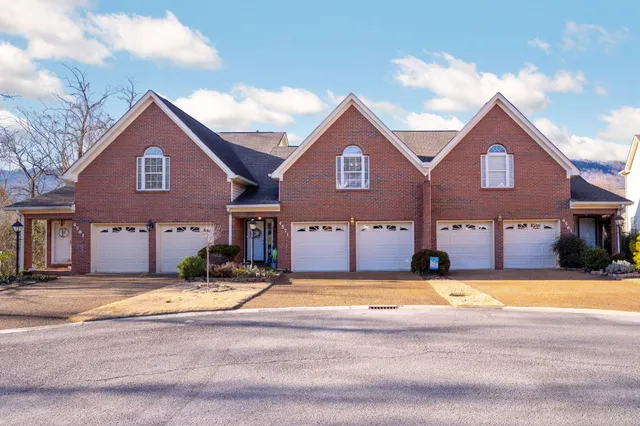 $409,900 | 4571 Touch-Me-Not Trail, Chattanooga, TN 37415