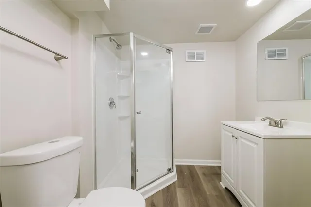 $2,175 | 109 Southeast Rockwood Street, Blue Springs, MO 64014