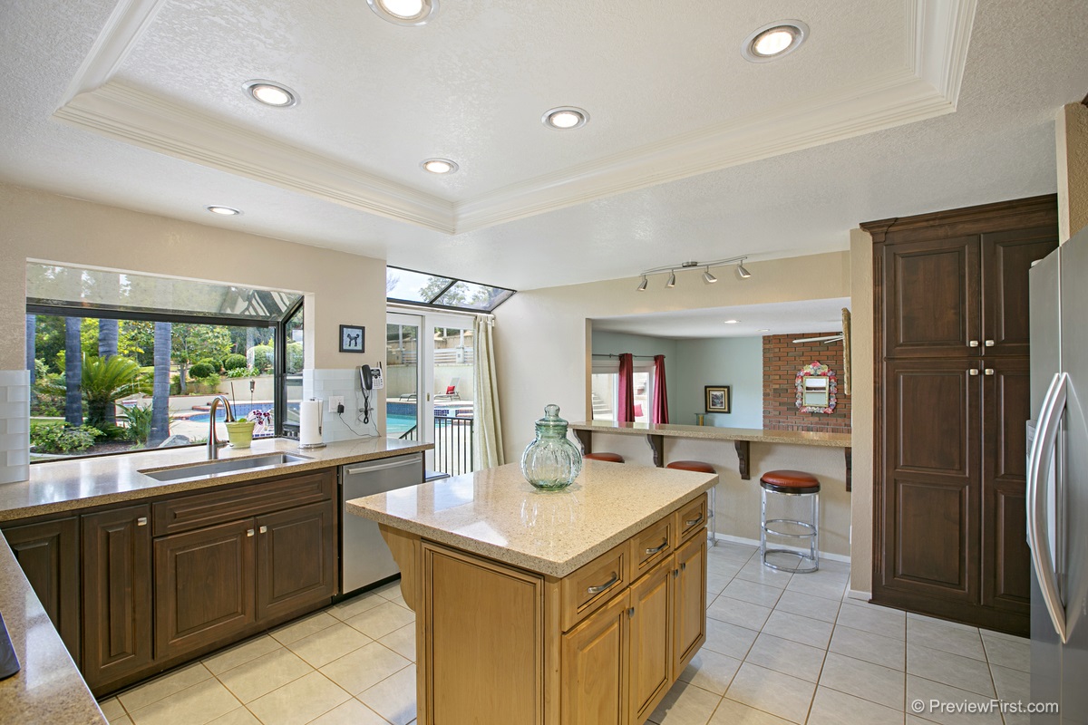 15010 Derringer Road Poway, CA 92064 - Photo 8 of 25